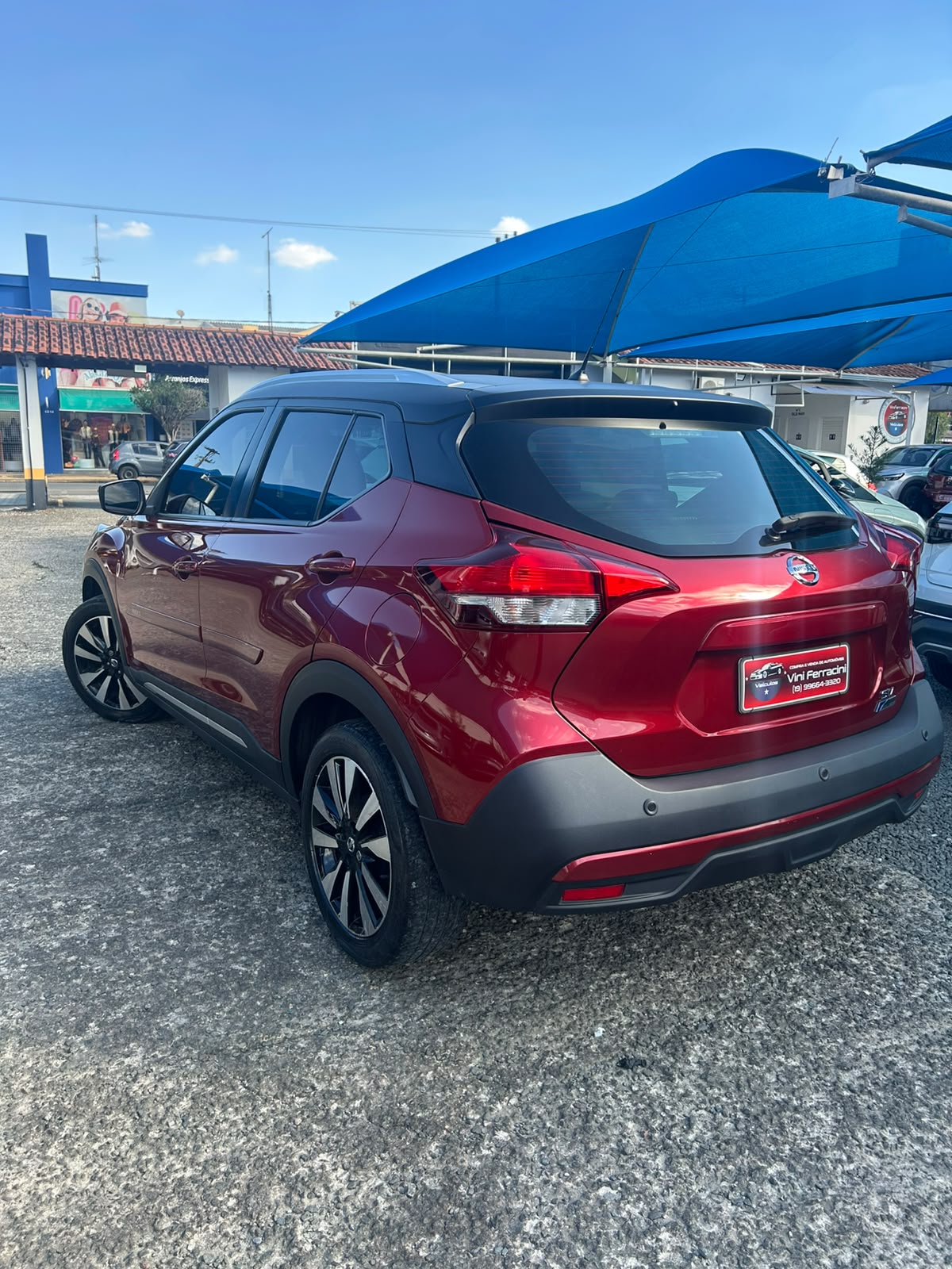 NISSAN KICKS SV